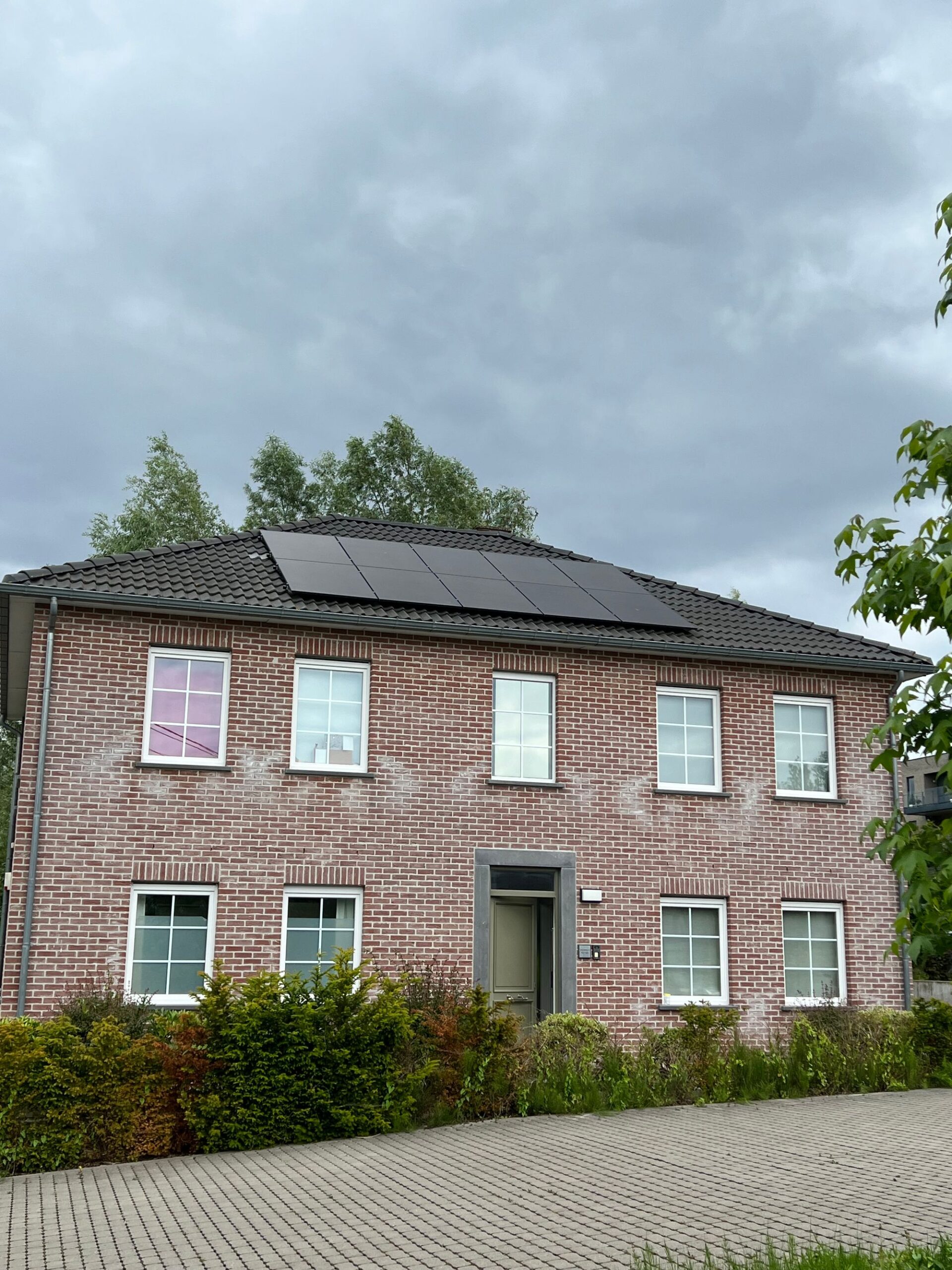 particuliere zonnepanelen installatie in Sint-Genesius-Rode van Solar Engineering